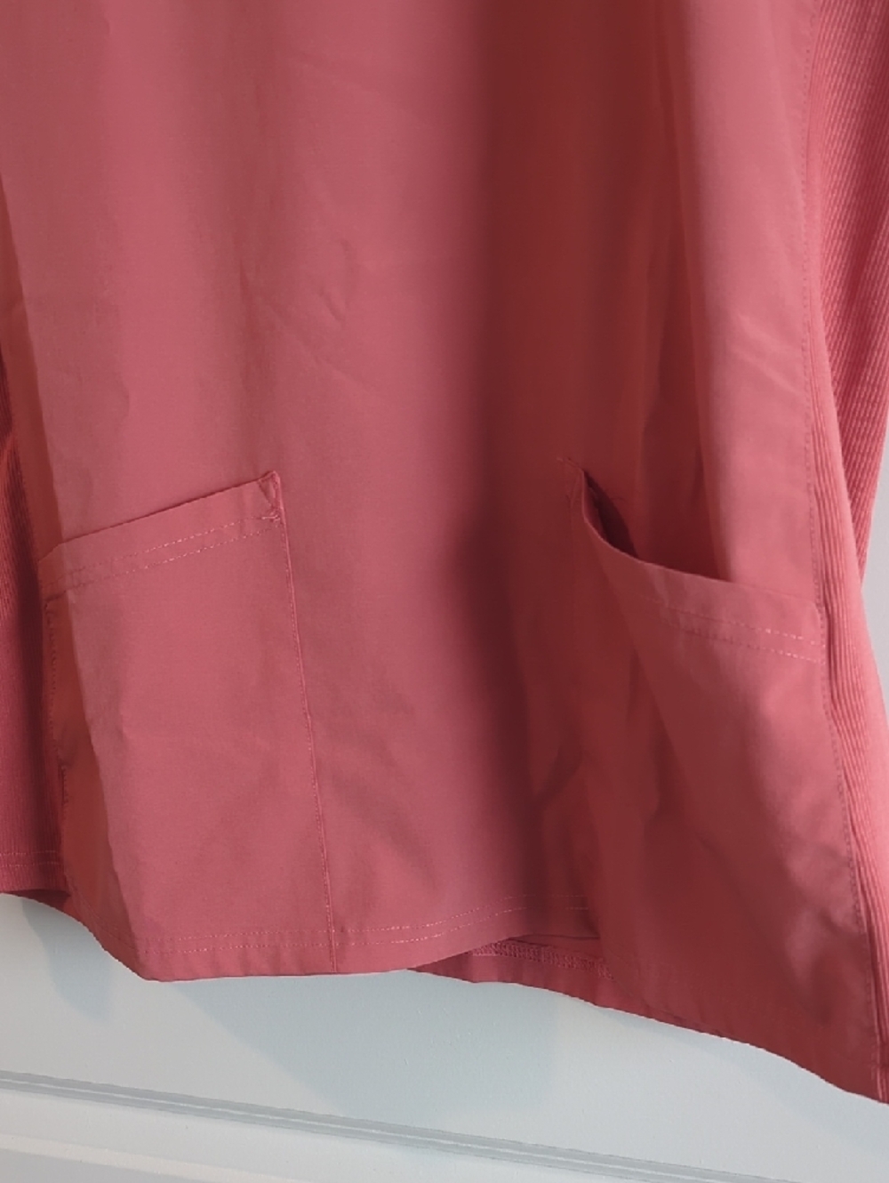Just Scrubs Coral Wrap V-Neck Scrub Top P2P 24 L26 NWOT - Picture 5 of 9